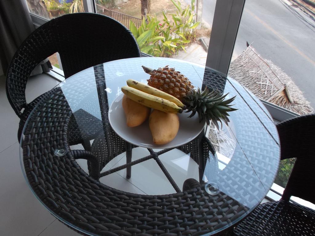 But Different Phuket Boutique Hotel Nai Harn Eksteriør billede