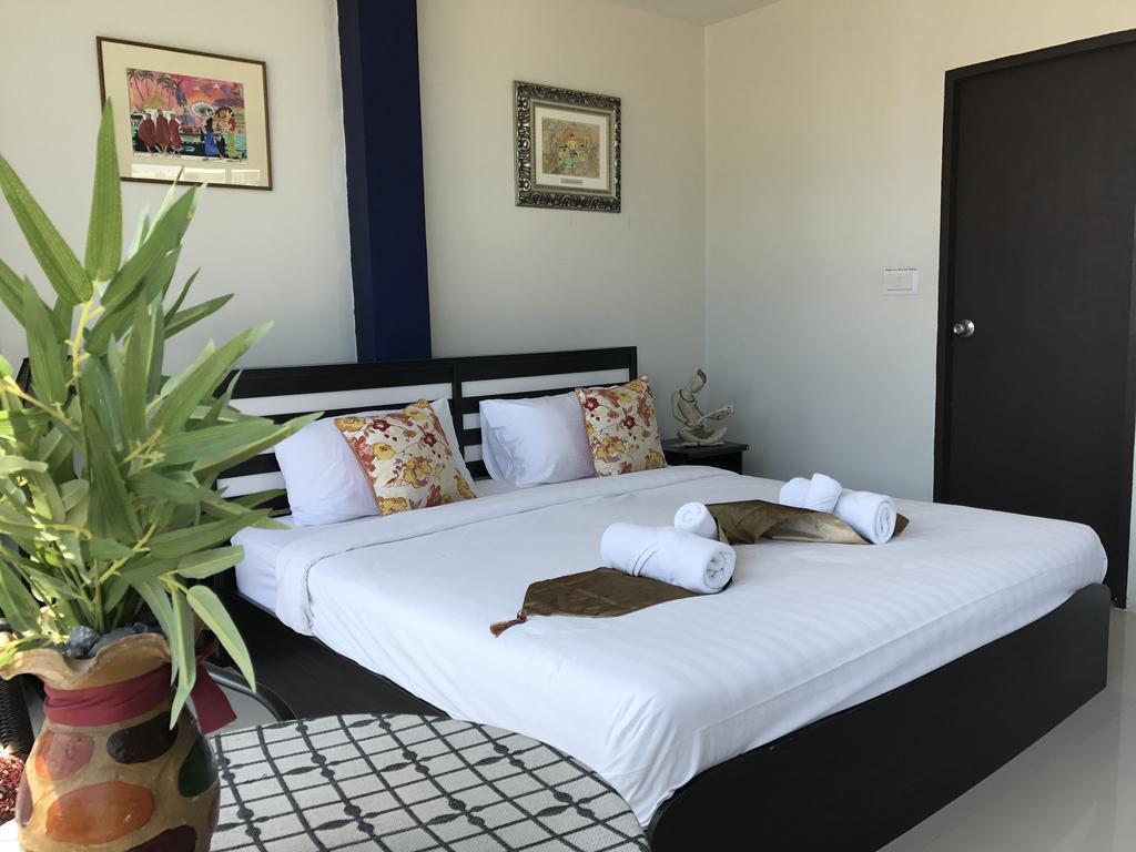 But Different Phuket Boutique Hotel Nai Harn Eksteriør billede