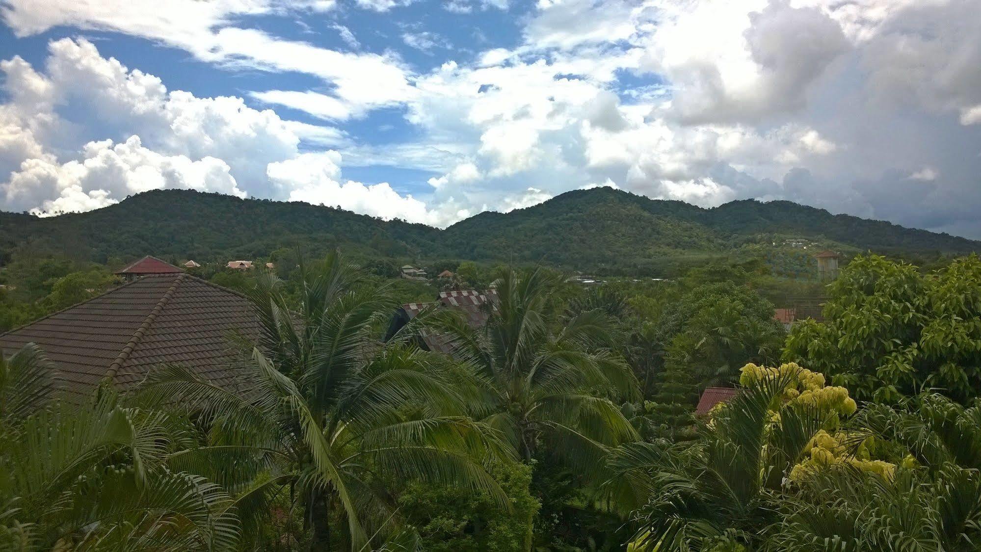 But Different Phuket Boutique Hotel Nai Harn Eksteriør billede