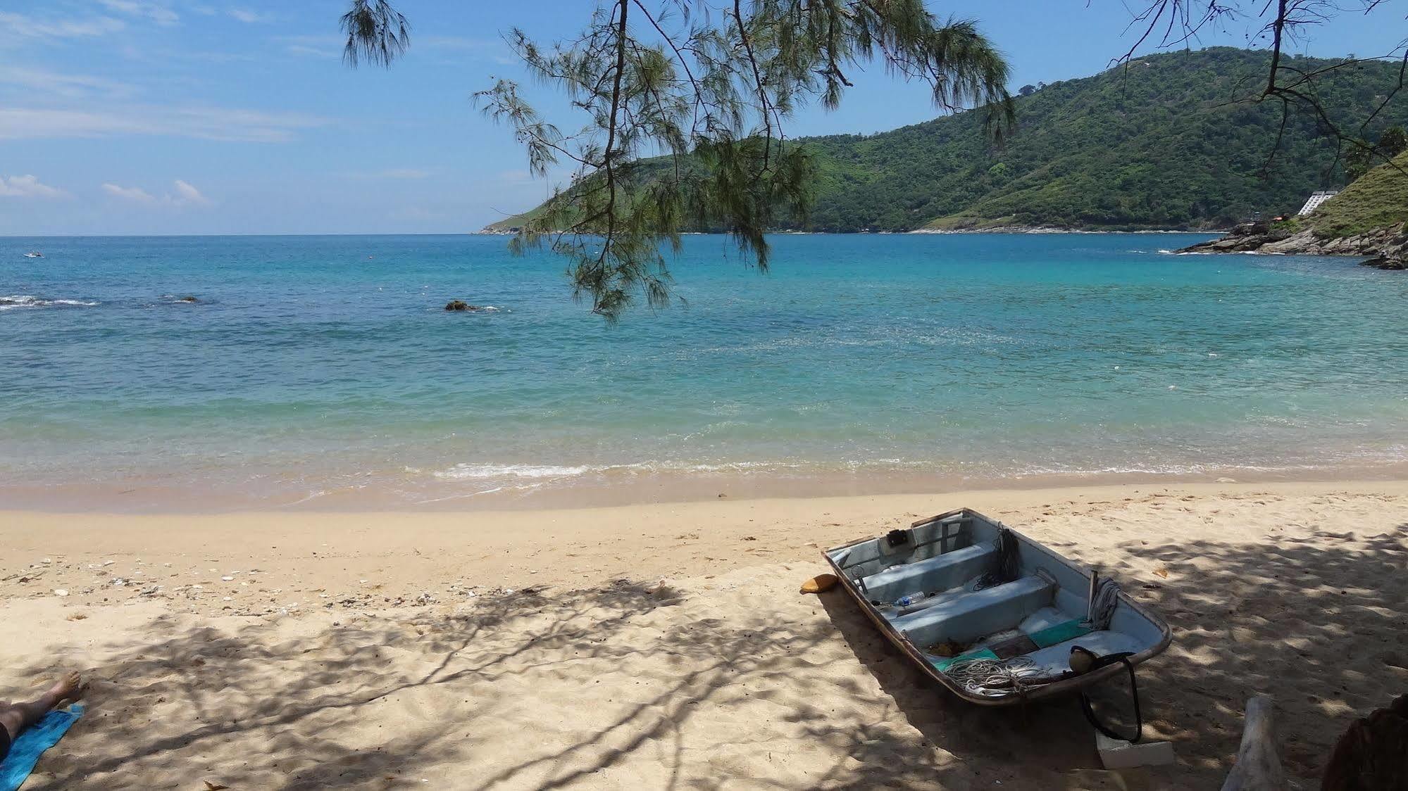 But Different Phuket Boutique Hotel Nai Harn Eksteriør billede